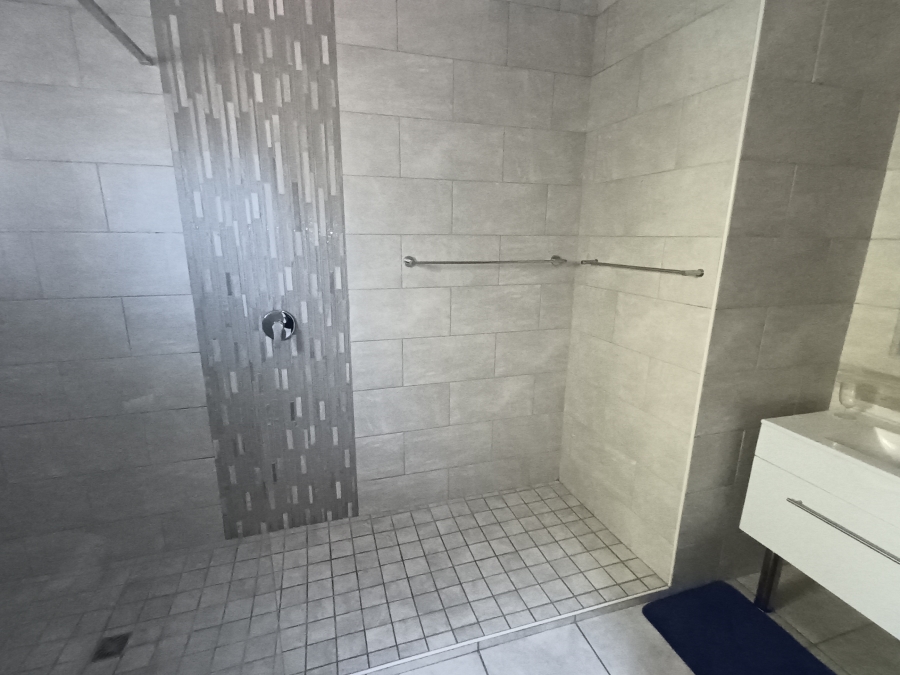 7 Bedroom Property for Sale in Gonubie Eastern Cape